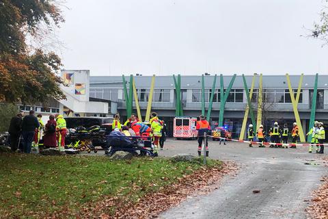 Schule In Aßlar Evakuiert: 25 Schüler Durch Reizgas Verletzt